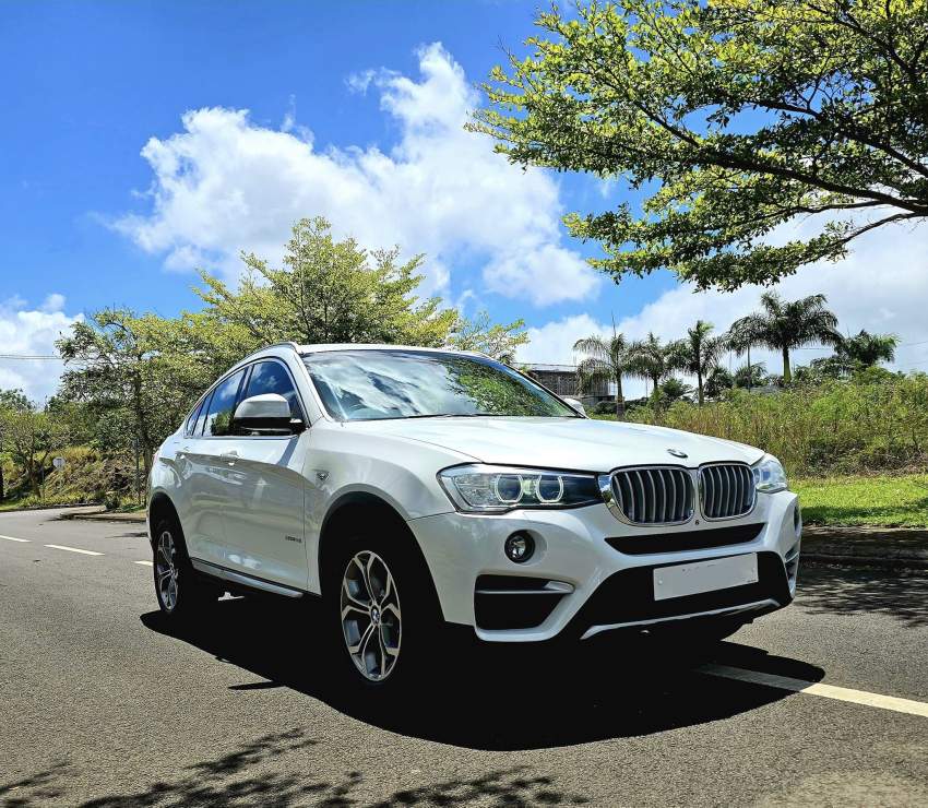 BMW X4 X-DRIVE-2016 - 1 - Family Cars  on Aster Vender