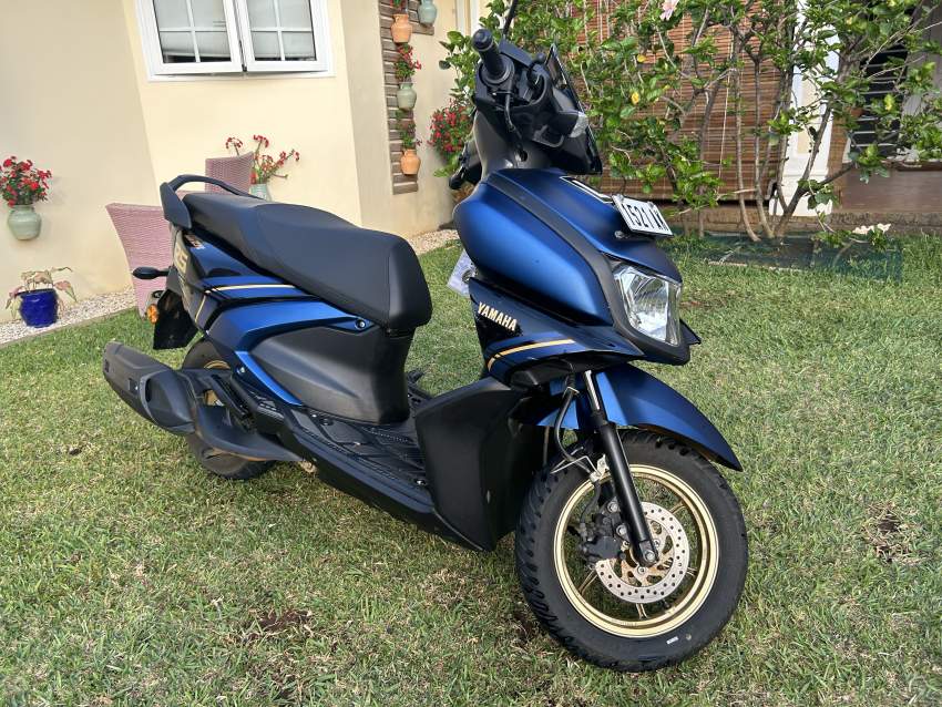 Yamaha LCG125 - 125cc - 2024 a vendre