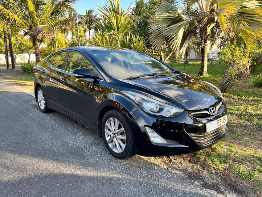 For Sale: 2015 Hyundai Elantra Fully Executive - 1 - Family Cars  on Aster Vender