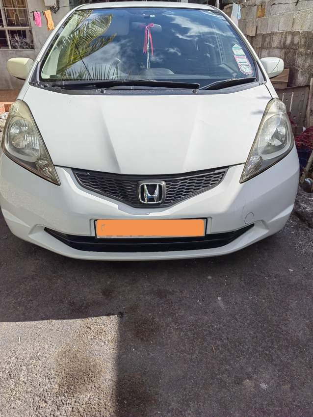 Honda fit - 1 - Family Cars  on Aster Vender