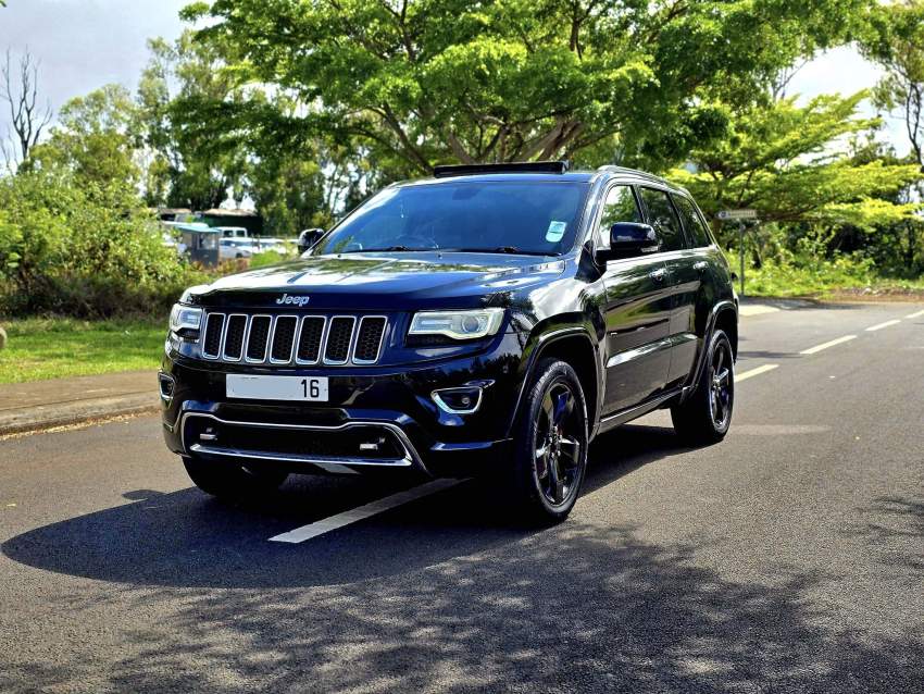 Jeep Grand Cherokee - 1941 Edition 2016 - 1 - SUV Cars  on Aster Vender