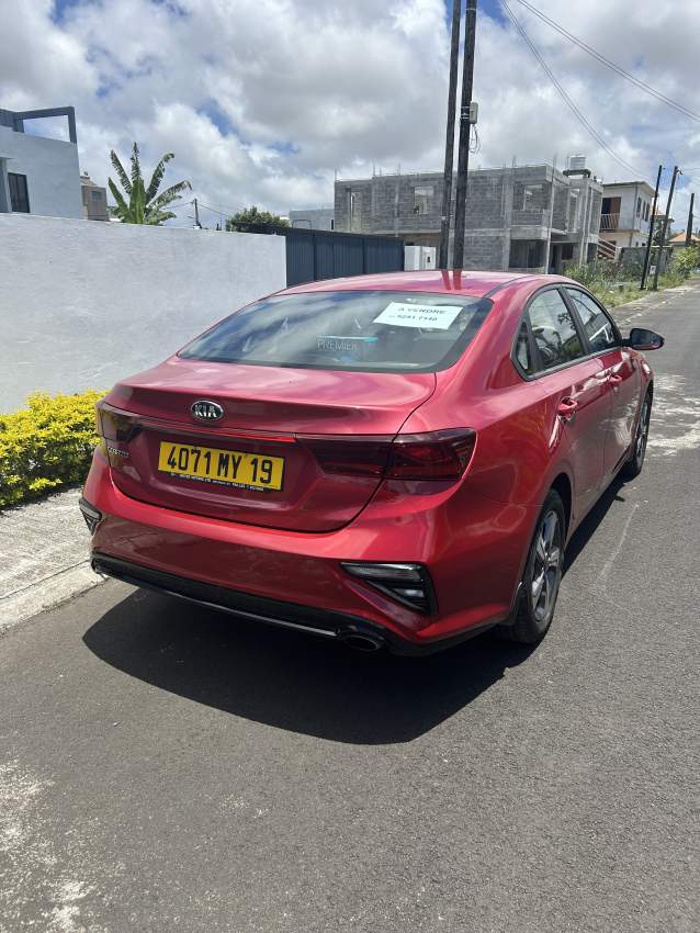 Kia Cerato 2019 - 1 - Family Cars  on Aster Vender