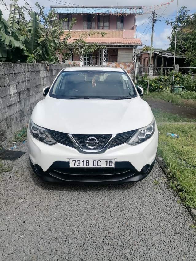 For Sale: 2016 Nissan Qashqai - 0 - SUV Cars  on Aster Vender