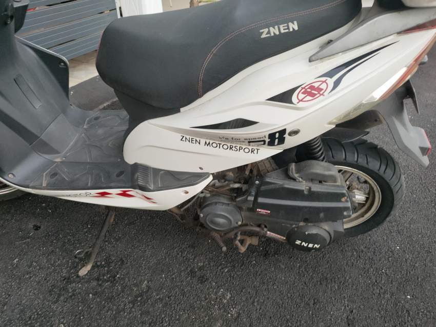 Scooter 125 cc znen on Aster Vender