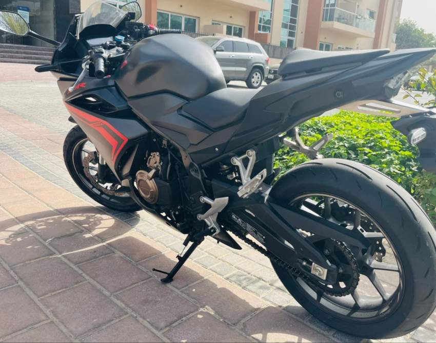 Honda CBR 500r 2023 - 2 - Sports Bike  on Aster Vender