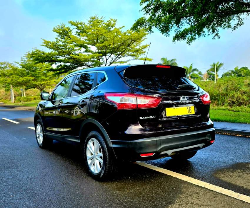 For Sale: Nissan Qashqai 2016 - 5 - SUV Cars  on Aster Vender