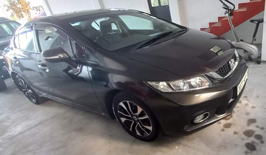 Honda Civic 1.6L Saloon  2015 - 1 - Family Cars  on Aster Vender