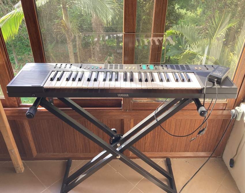 Yamaha PSR-21 + Stand