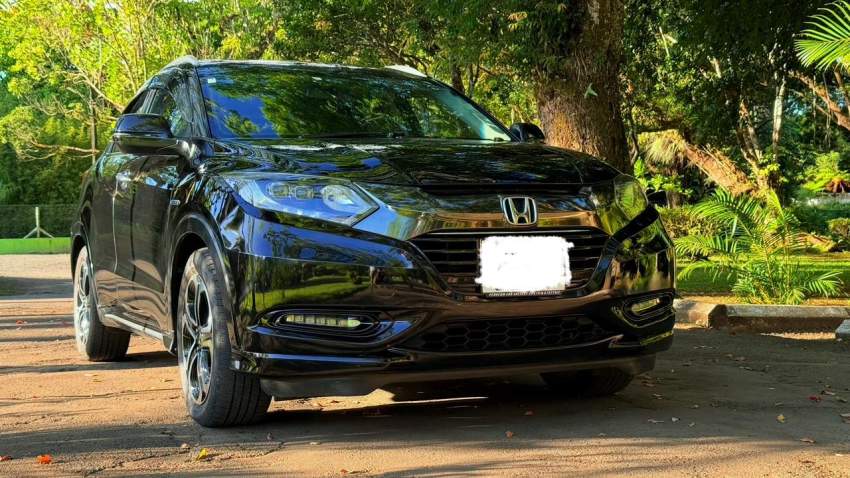 For Sale: 2017 Honda Vezel Z-Sensing Hybrid - 1 - SUV Cars  on Aster Vender