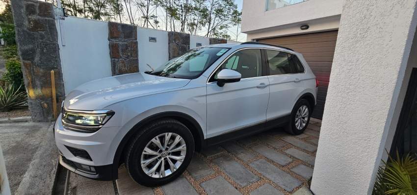 FOR SALE: Volkswagen Tiguan - 1 - SUV Cars  on Aster Vender