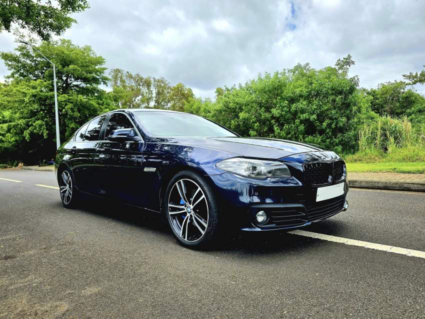 BMW 520i F10 2015 - 1 - Luxury Cars  on Aster Vender