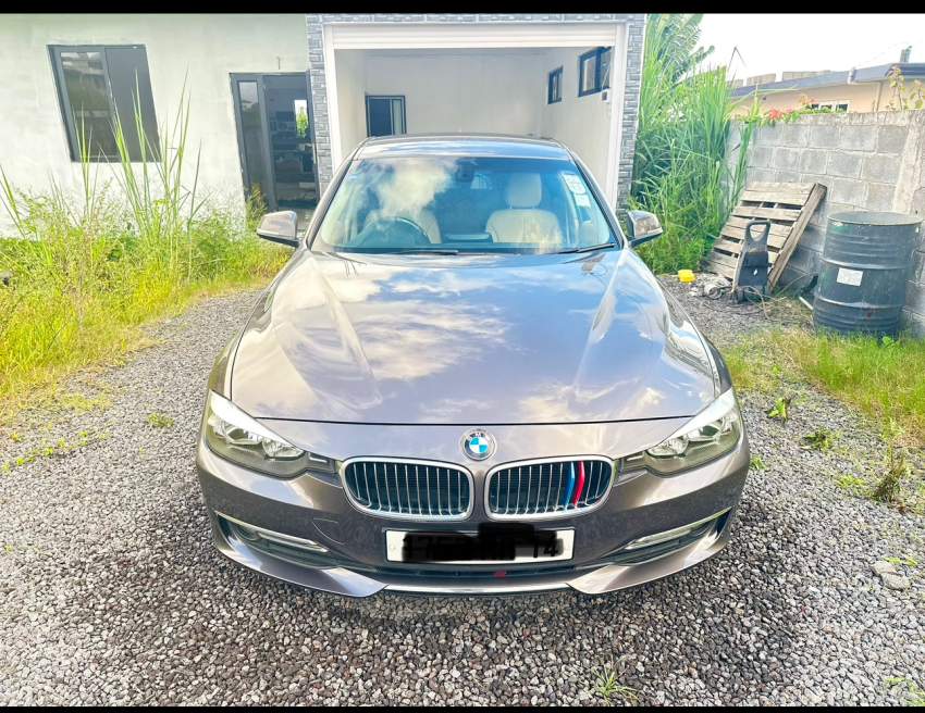 Bmw F30 320i - 2 - Luxury Cars  on Aster Vender