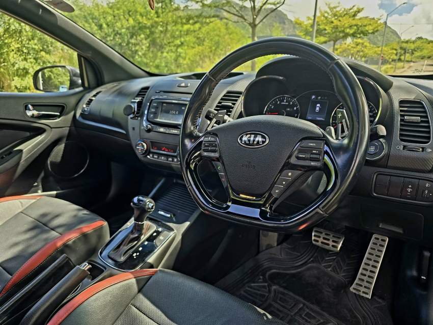 Kia Cerato Coup T-GDi 2018 - 9 - Compact cars  on Aster Vender