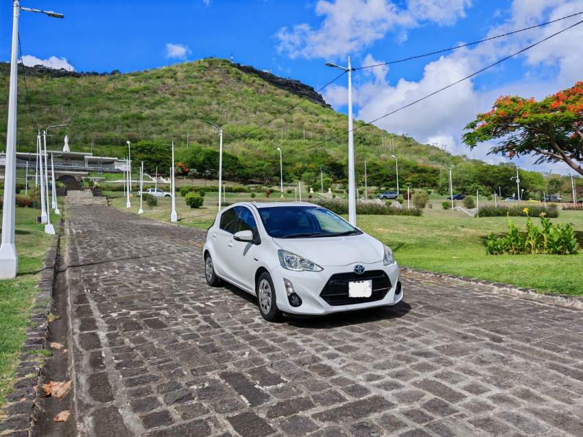 For Sale: Toyota Aqua 2016 (Hybrid) - 1 - Family Cars  on Aster Vender