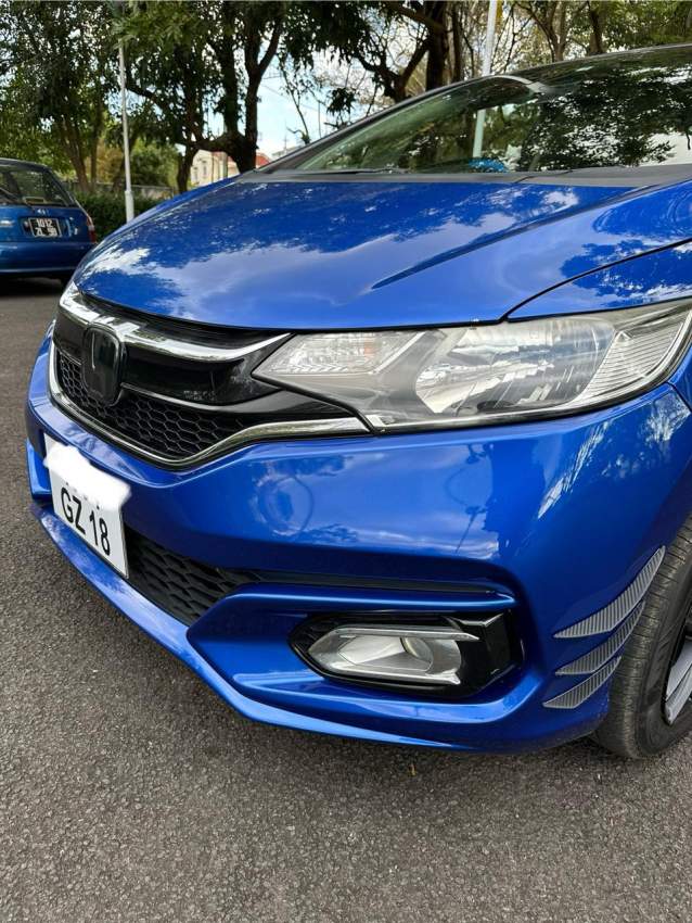 Honda Fit 2018 (Non-Hybrid) - 1 - Compact cars  on Aster Vender