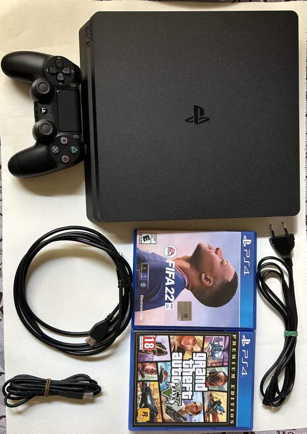 PS4 slim