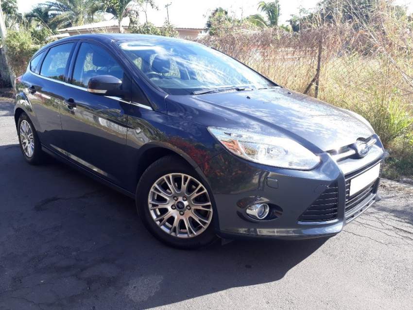 2015 Ford Focus 1.6 Titanium - 0 - Family Cars  on Aster Vender