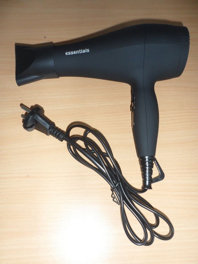 Sechoire neuf encastrer dans so plastic dans boite - 0 - Hair dryer  on Aster Vender