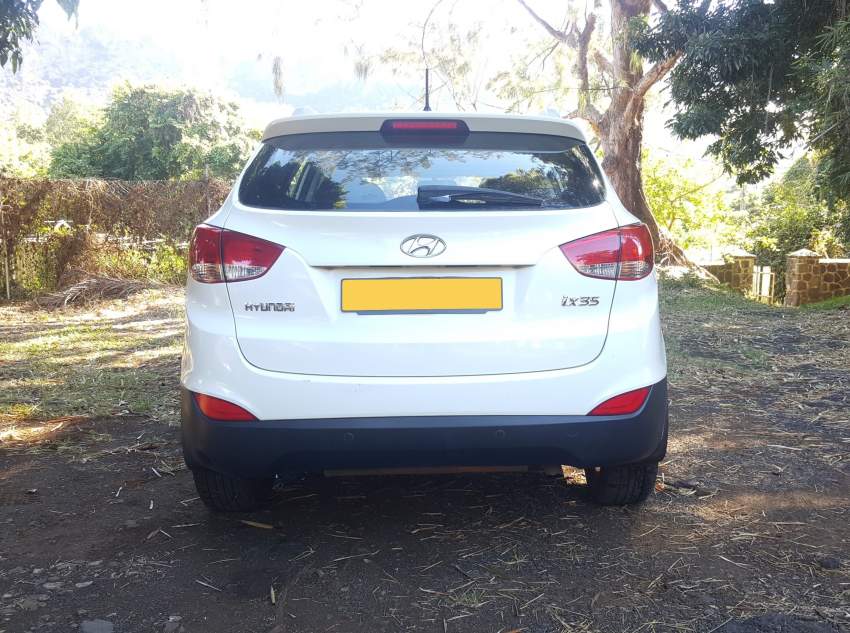 2011 Hyundai Ix35 - 4 - SUV Cars  on Aster Vender