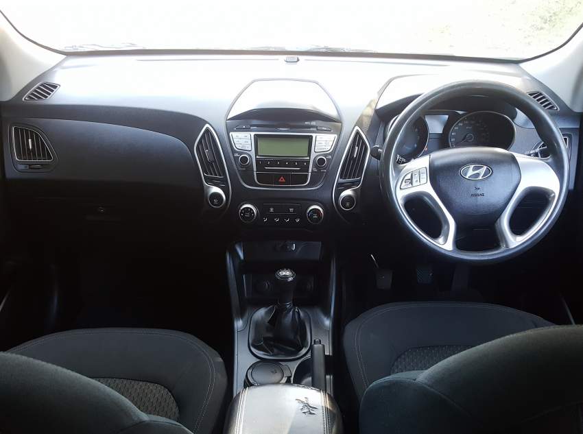 2011 Hyundai Ix35 - 8 - SUV Cars  on Aster Vender