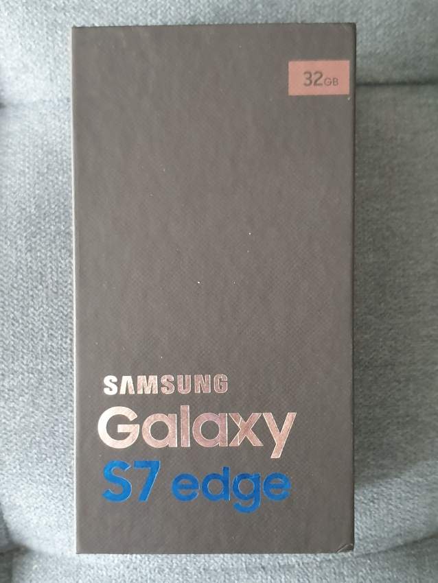 Samsung Galaxy S7 Edge For Sale - Excellent Condition - 4 - Android Phones  on Aster Vender