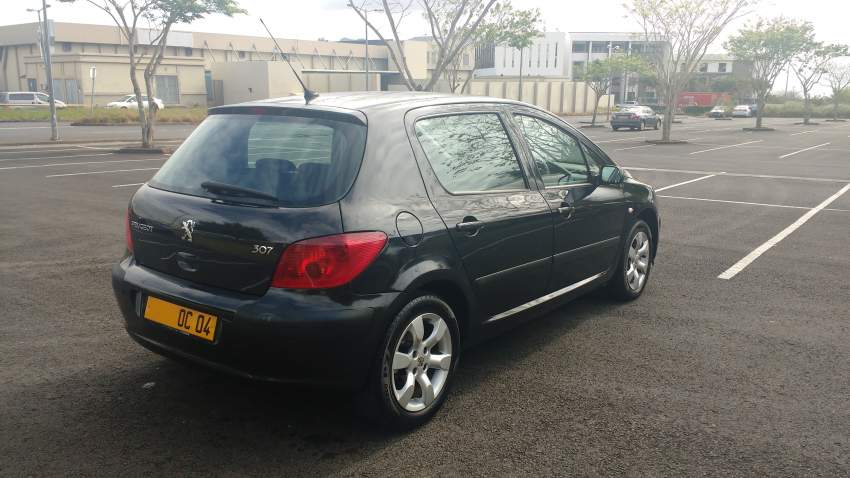 Peugeot 307 - 5 - Family Cars  on Aster Vender